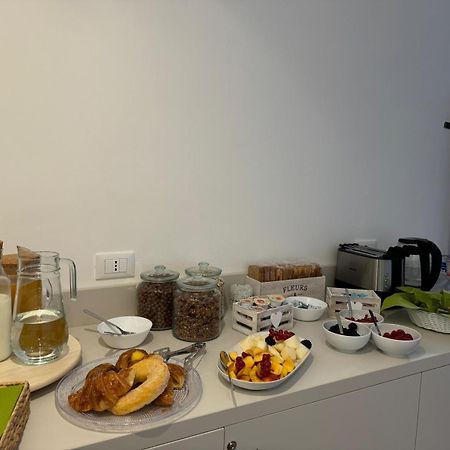 Guest House Al Porto Civitavecchia Εξωτερικό φωτογραφία