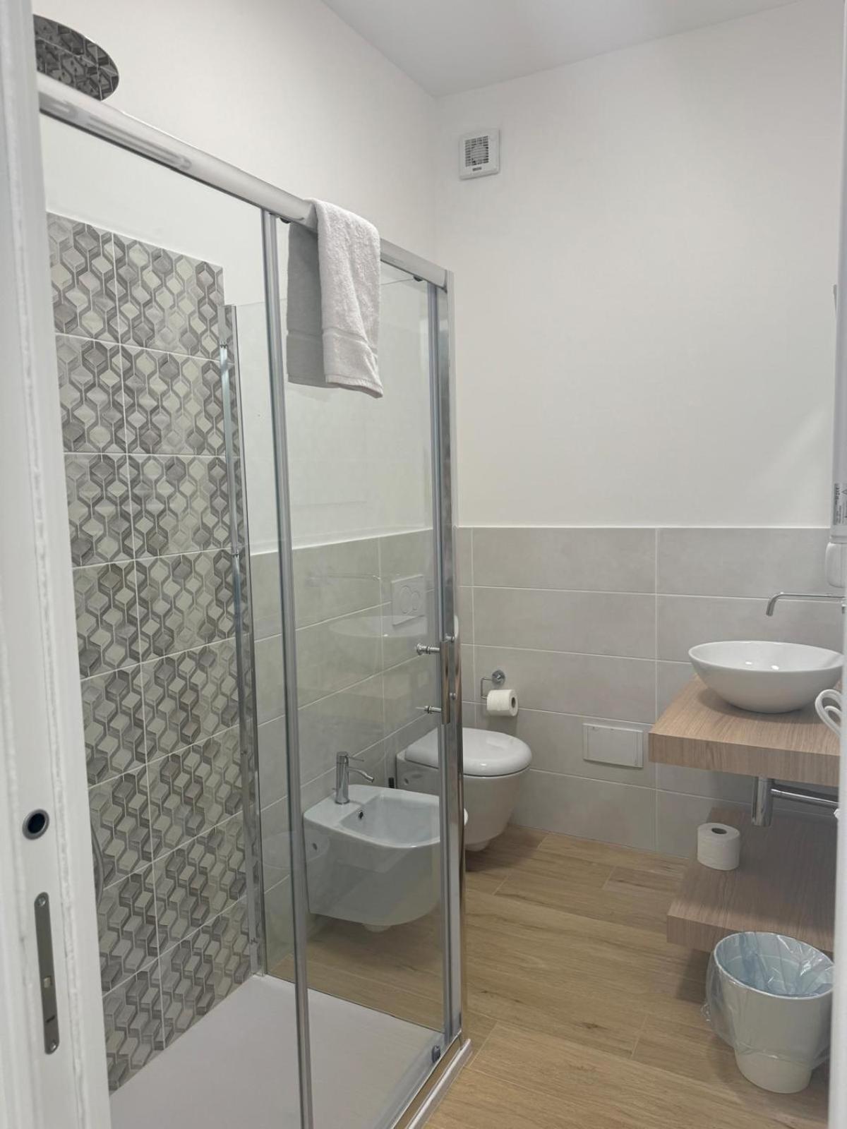 Guest House Al Porto Civitavecchia Εξωτερικό φωτογραφία