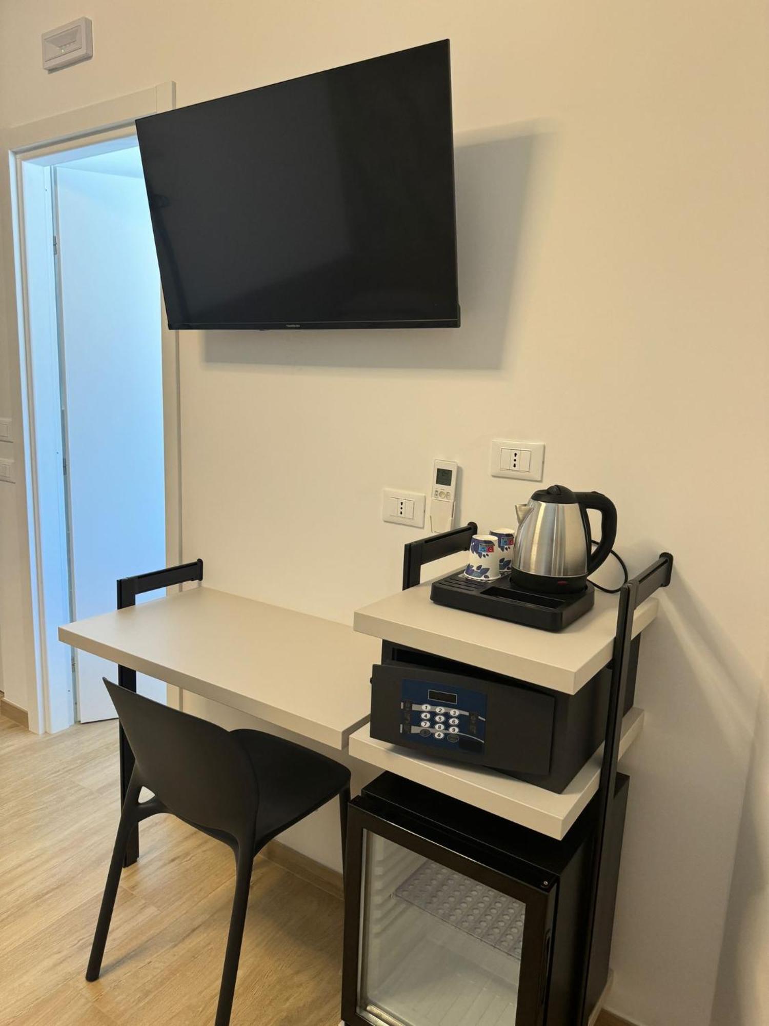 Guest House Al Porto Civitavecchia Εξωτερικό φωτογραφία